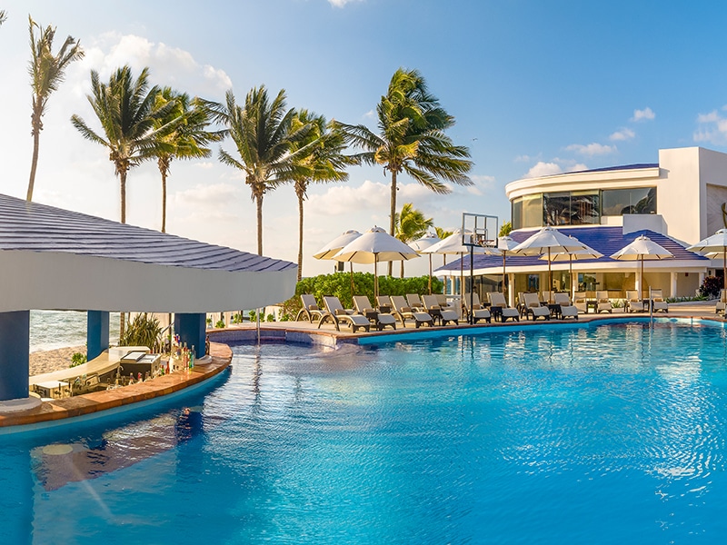 Quiet pool beside the Caribbean at Desire Pearl